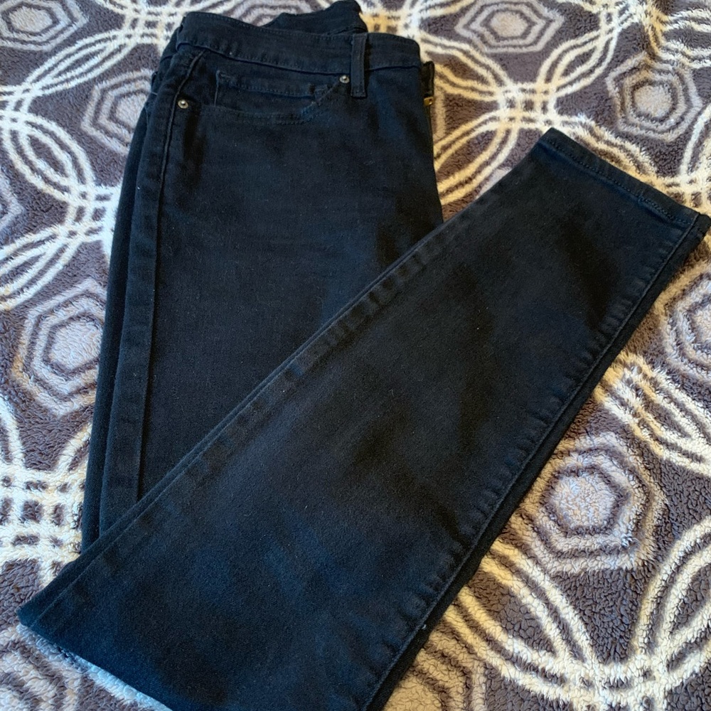 Levi’s 711 Skinny Jeans